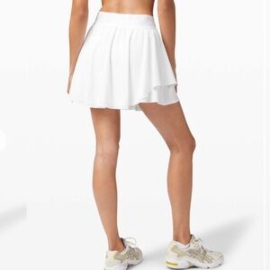 Lululemon Court Rival High Rise Tennis Skirt in‎ White Sz 0 Shorts